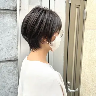 ショート カラー ヘアアレンジ MiU所属・韓国×髪質改善×美髪 縮毛矯正×レイヤーのヘアスタイル
