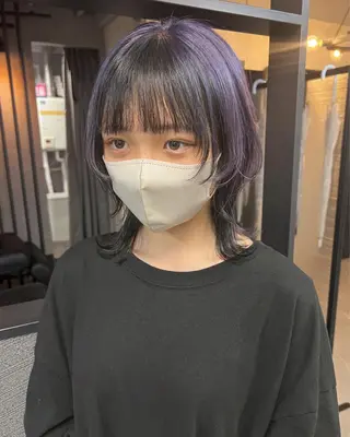 ミディアム ブリーチ/ウルフ ハッシュカット/石山のヘアスタイル