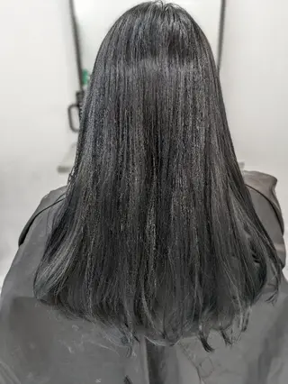 セミロング カラー 艶髪韓国ヘア🇰🇷 韓国風メンズカット のヘアスタイル