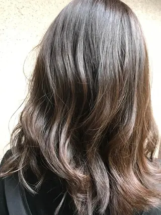 ミディアム カラー vato マンツーマンサロンのヘアスタイル