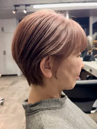 ショート カラー Cloe所属・久世 聡のヘアスタイル