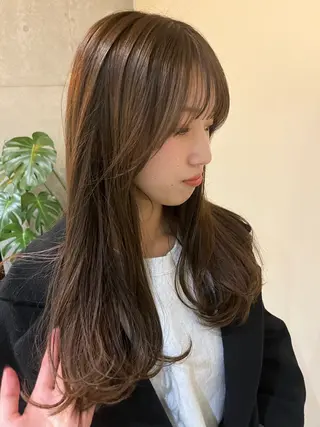 ロング レイヤーカット\ウル フ　chinatsuのヘアスタイル