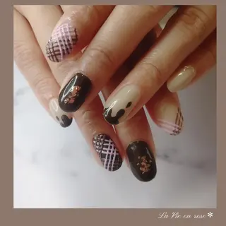 ネイル ラヴィアン ローズのネイルデザイン