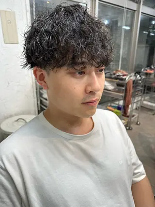 パーマ メンズ fifth men's原宿所属・fifth/原宿/ シャドウパーマ/カズのヘアスタイル