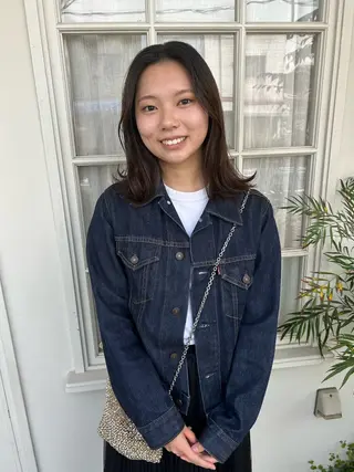 セミロング AGREE Momokaのヘアスタイル