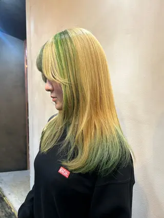 セミロング ハイトーン/ブリーチ 🧁soraのヘアスタイル