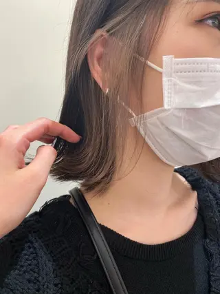 ミディアム カラー 細めハイライト🩶 ボブ/レイヤーカットのヘアスタイル