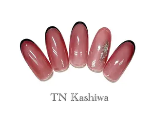 ネイル 座間 桃香のネイルデザイン