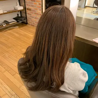 ロング パーマ 透明感カラー/ 岡田澪香のヘアスタイル