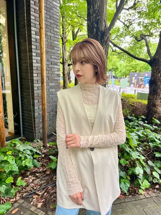 カラー ROOF  用賀所属・シミズ チハルのヘアスタイル