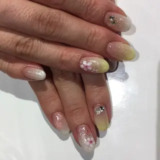 ネイル imymemine所属・渡邊 束紗のネイルデザイン