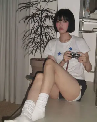 ミディアム People minami aoyama所属・渡辺 かりんのヘアスタイル