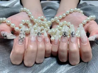 ネイル ひまわり 🌻Miharuのネイルデザイン