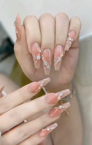 ネイル 花花 ネイルサロンのネイルデザイン