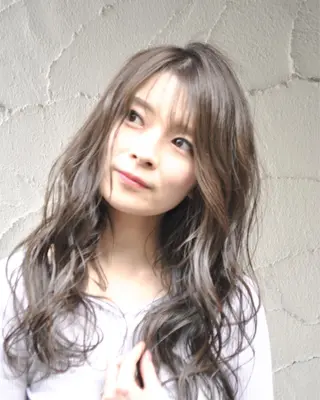 ロング カラー LEB所属・下河 宗太のヘアスタイル