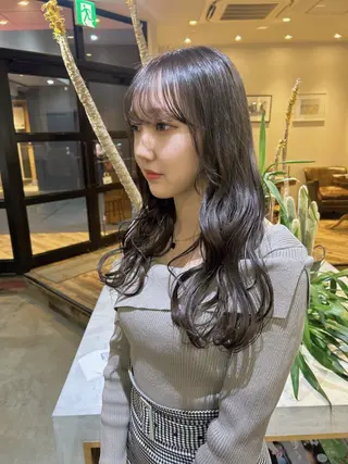 ロング 透明感カラー/ 髪質改善✨️💞萌愛のヘアスタイル