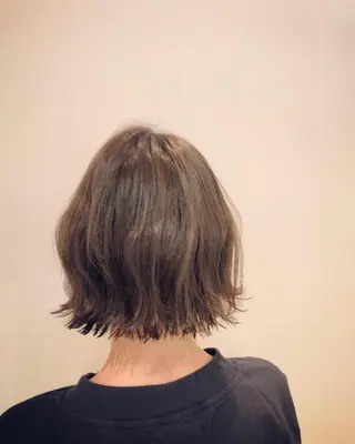 ショート カラー すみとも るなのヘアスタイル