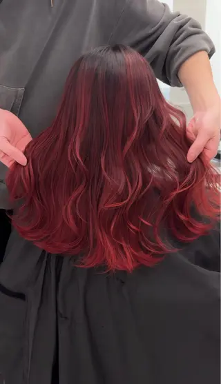 ロング カラー Rikuto/原宿 /バレイヤージュのヘアスタイル