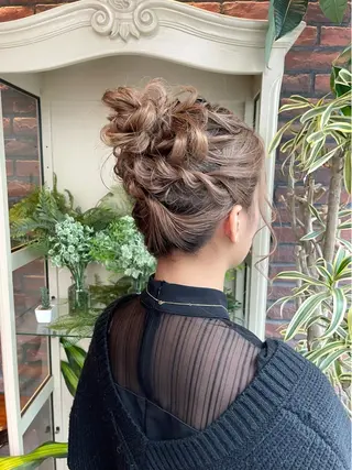 セミロング ヘアアレンジ TWIN lady's&men's salon 八王子所属・いとう まいこのヘアスタイル