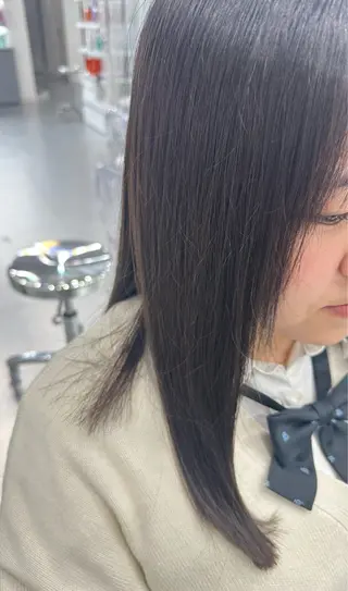 ミディアム ならざきつぐみ /天王寺/ハイトーンのヘアスタイル