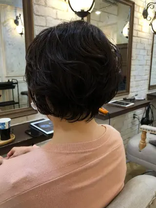 ショート パーマ Carina所属・セン北徒歩５分 キシタクのヘアスタイル