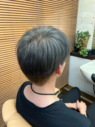 ミディアム カラー メンズ アオハレbarber shop所属・アオハレ バーバーのヘアスタイル