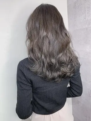 セミロング カラー _WHITE 難波本店のヘアスタイル