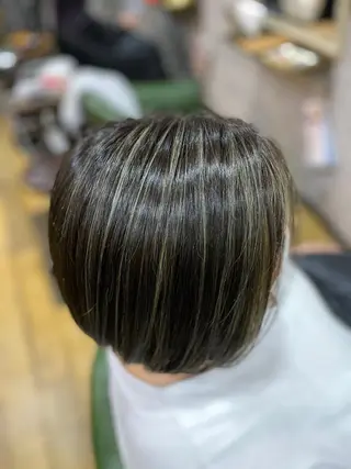 ミディアム カラー 小山 悦宏のヘアスタイル