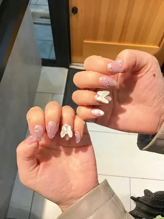 ネイル Nest 岩崎のネイルデザイン