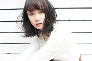 ミディアム エクステ（レミー毛） NINEのヘアスタイル