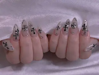 ネイル M2ネイルサロン【長さ出し&フィルイン導入店】所属・長さ出し専門店 RIRIのネイルデザイン