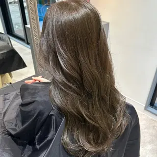 ロング カラー 酒井 里穂のヘアスタイル
