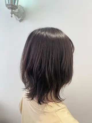 セミロング カラー 福田 里央のヘアスタイル