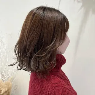 ミディアム 松本 玲菜のヘアスタイル