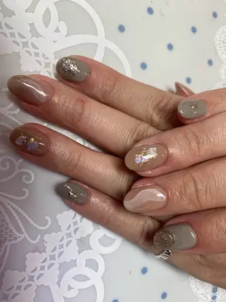 ネイル Miouミオン ネイルサロンのネイルデザイン