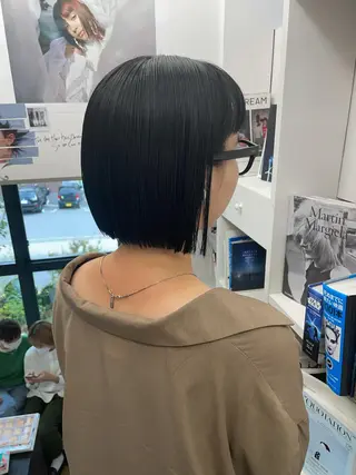 ショート カラー アオキ リノのヘアスタイル