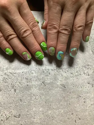 ネイル 横尾 麻里のネイルデザイン