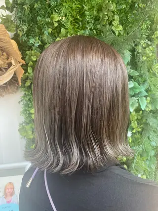 ショート カラー 透明感カラー/韓国 ヘア🩶yuri🩵のヘアスタイル