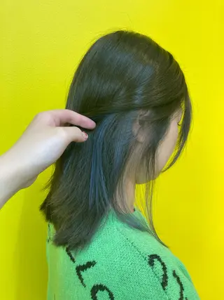 ミディアム カネコ ナナミのヘアスタイル