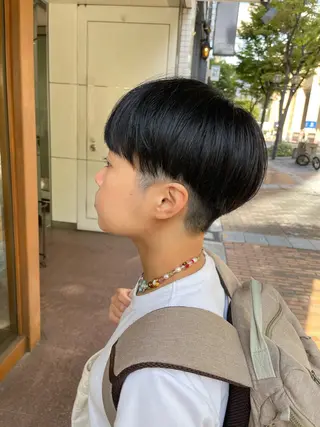 ショート VERONIQUE所属・山本 雅由のヘアスタイル