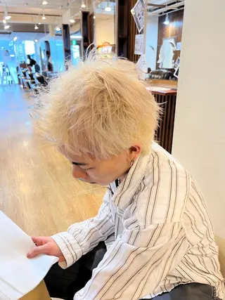 カラー メンズ 小川 春花のヘアスタイル