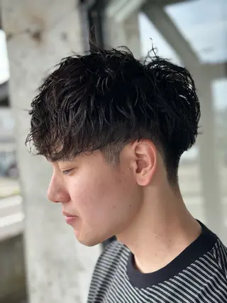 パーマ メンズ arika オケシ　リョウダイのヘアスタイル