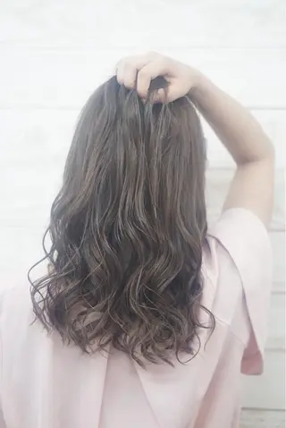 セミロング カラー ヘアアレンジ 枝毛カット&髪質改善 満足NO.1岡しゃんのヘアスタイル