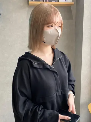 ミディアム カラー mood alissaのヘアスタイル