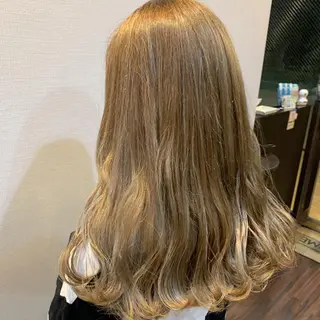 ロング カラー HairDesign Azurのヘアスタイル