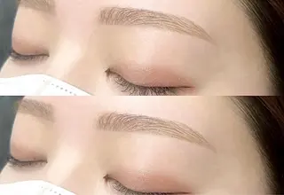 アイブロウ 可愛い保証🌸 fein🤍のネイルデザイン