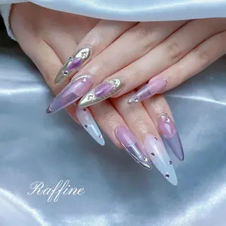 ネイル RAFFINE haru🦋🩵のネイルデザイン