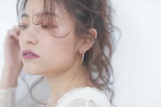 ショート シールエクステ/ ハイトーンカラーのヘアスタイル