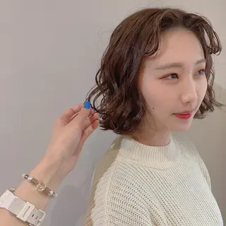 ショート カラー ﾖｼﾅｶﾞﾏﾕ🦕 髪質改善艶カラーのヘアスタイル