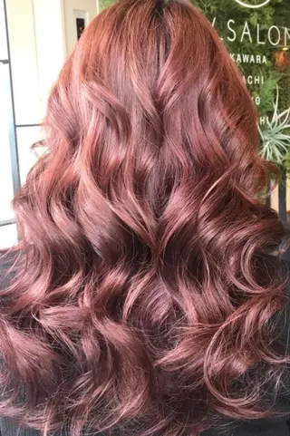 ロング カラー Hanna by W_SALONのヘアスタイル